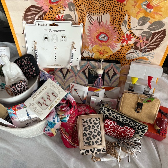 Wild Mystery Bag πΊππ¦ - Picture 5 of 5